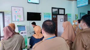 Infokes: 7 Aug 23 Pendampingan evaluasi eantrian di Puskesmas Cangkurawok Kab. Bogor 
